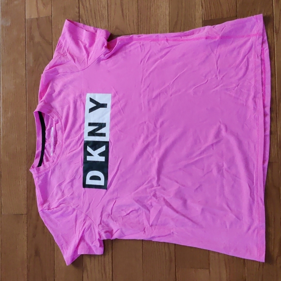 Women DKNY top